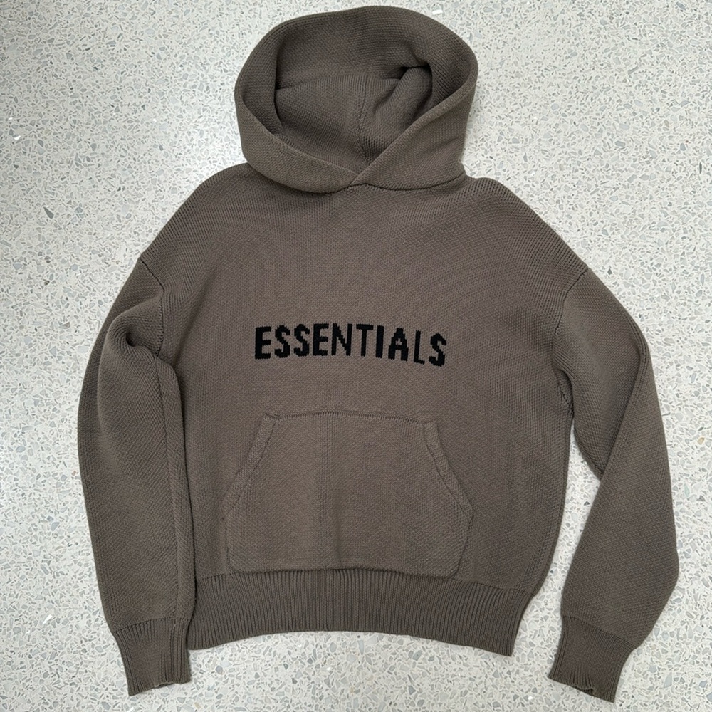 Essential knit sweater
